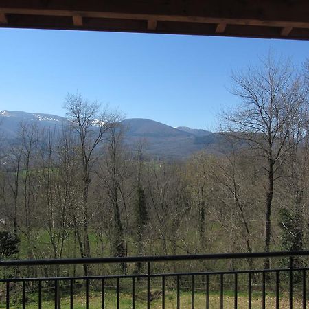 Les Cimes Bed & Breakfast Saint-Pierre-de-Riviere ภายนอก รูปภาพ