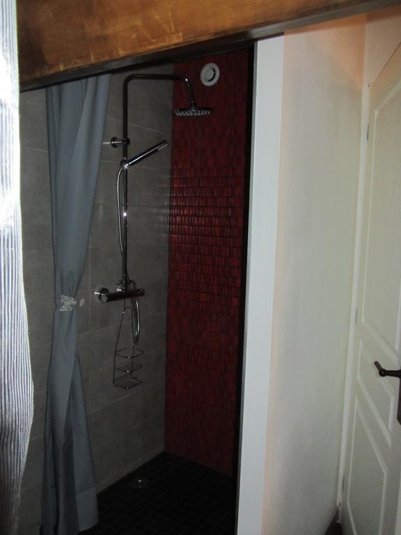 Les Cimes Bed & Breakfast Saint-Pierre-de-Riviere ห้อง รูปภาพ